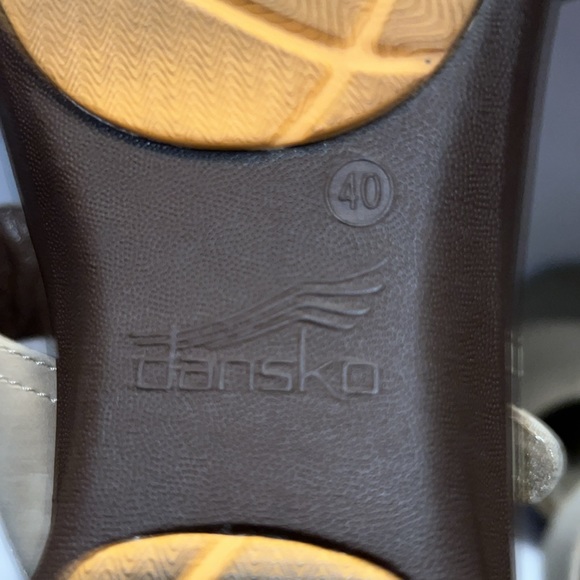 EUC- Dansko Sandals Size 40 ( US 9.5/10) - Picture 7 of 7